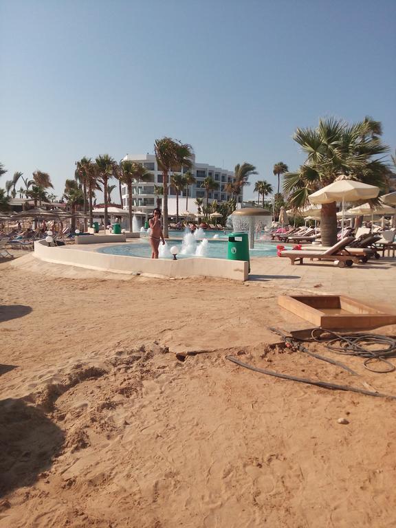 Sunshine Apts, Two Bedroom , Free Internet, No 3 Ayia Napa Esterno foto