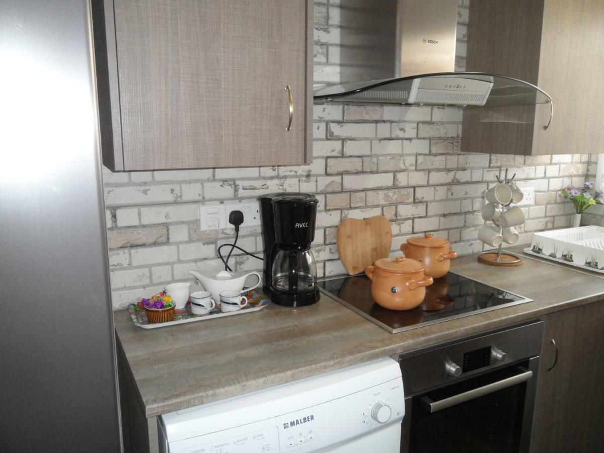 Sunshine Apts, Two Bedroom , Free Internet, No 3 Ayia Napa Esterno foto